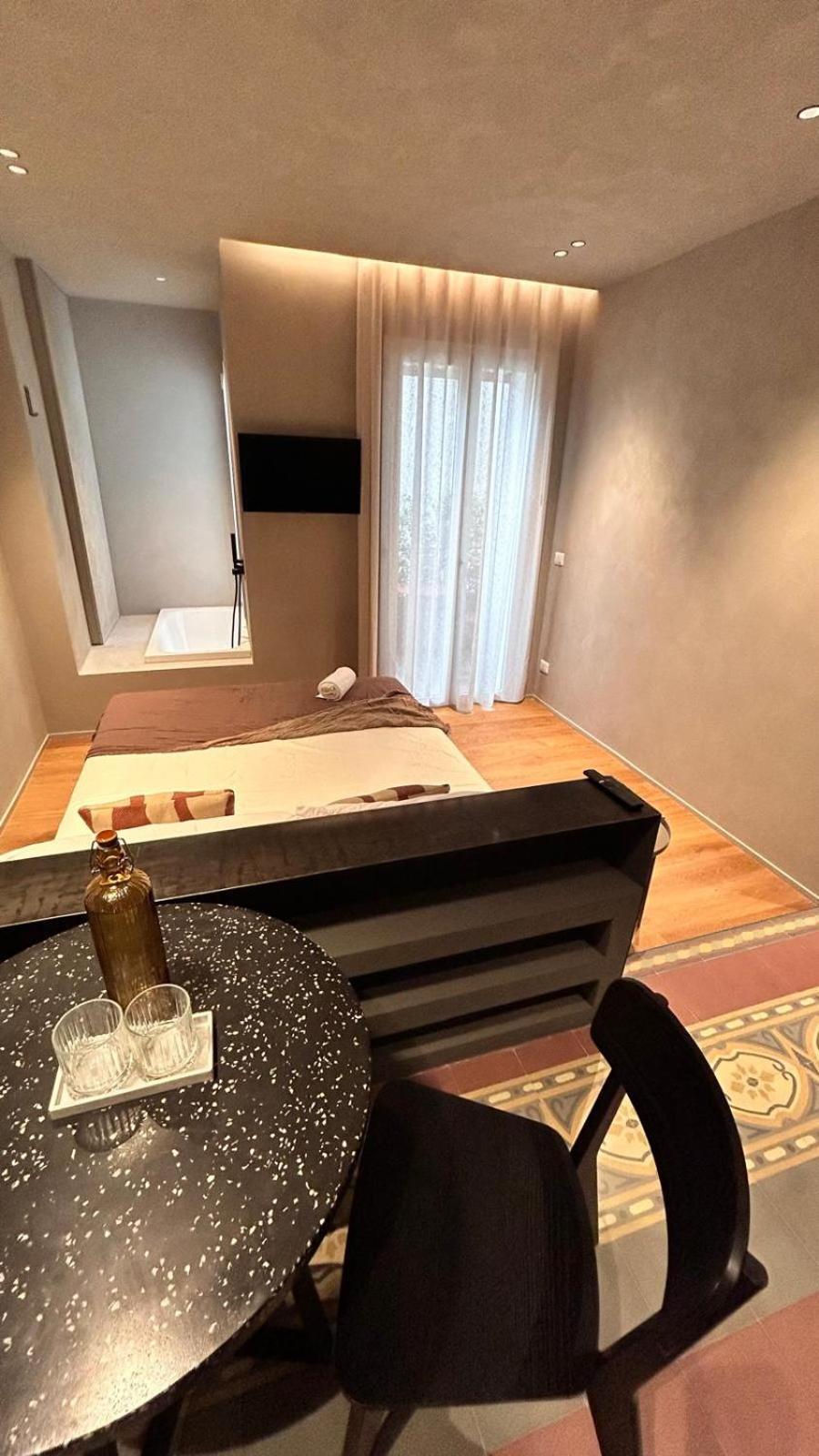 Berht - Appartamenti Al Centro Di Catane Extérieur photo